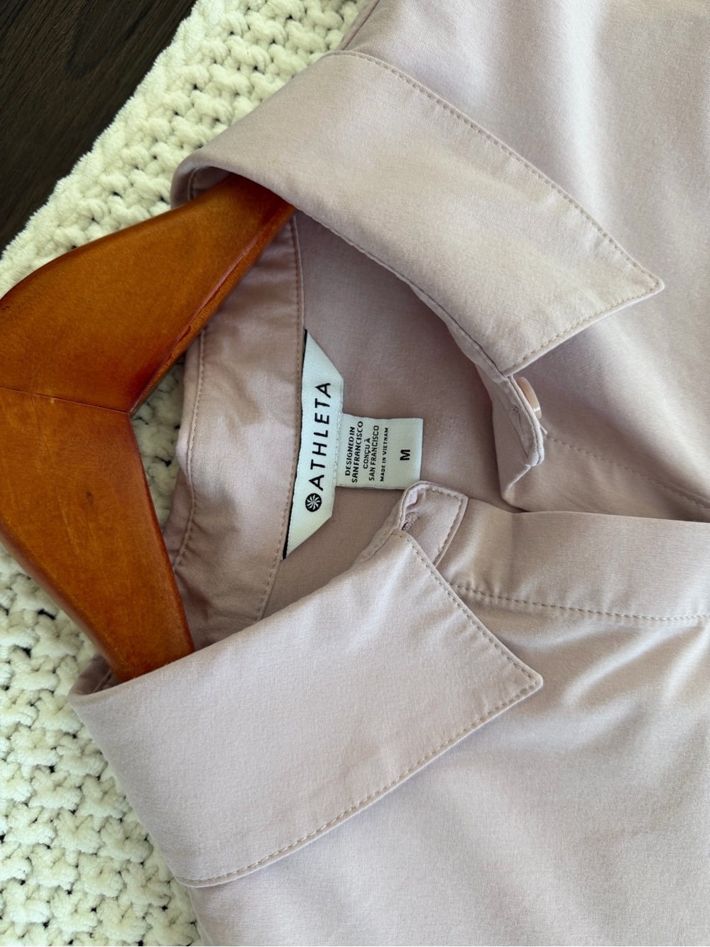 Athleta Everlasting Sleeveless Button Down Tank Pink Medium - Picture 5 of 9